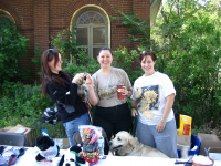 Volunteers - Sarah, Virginia and Angela